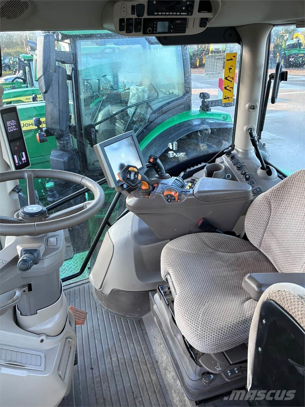 John Deere 6R 250 Traktori