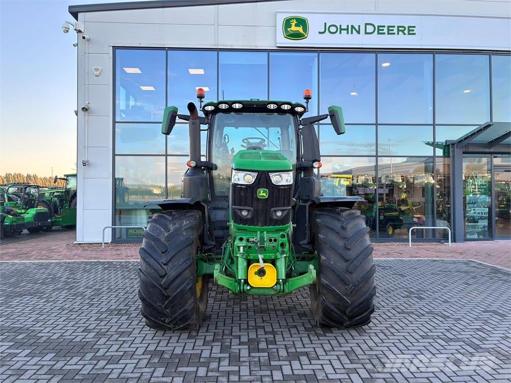 John Deere 6R 250 Traktori
