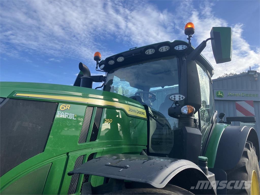 John Deere 6R 250 Traktorji