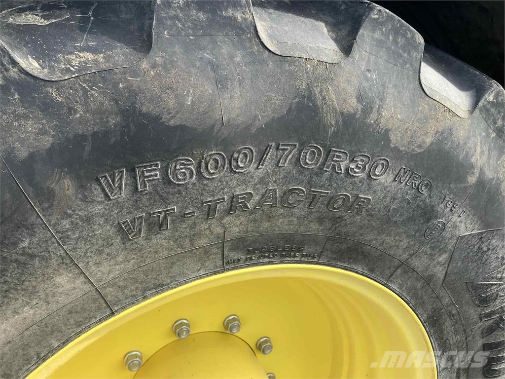 John Deere 6R 250 Trattori