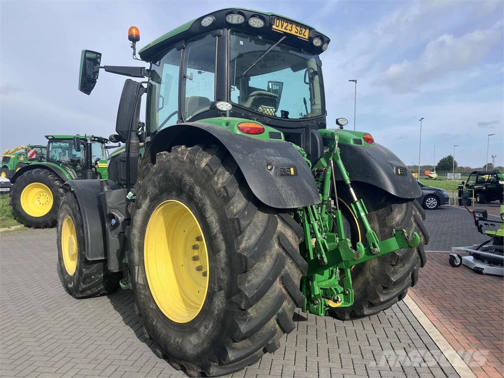 John Deere 6R 250 Trattori