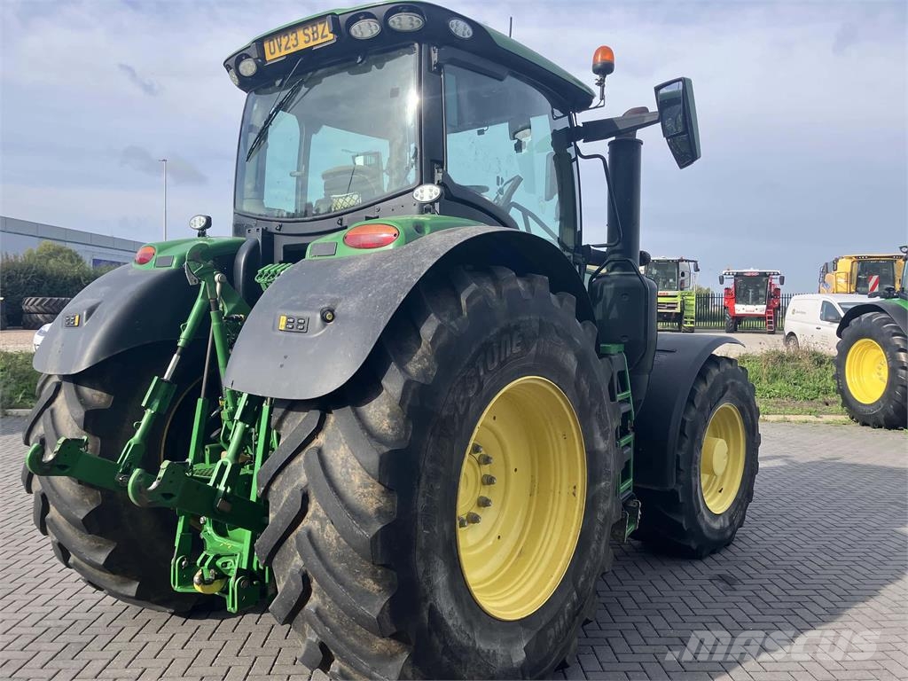 John Deere 6R 250 Trattori