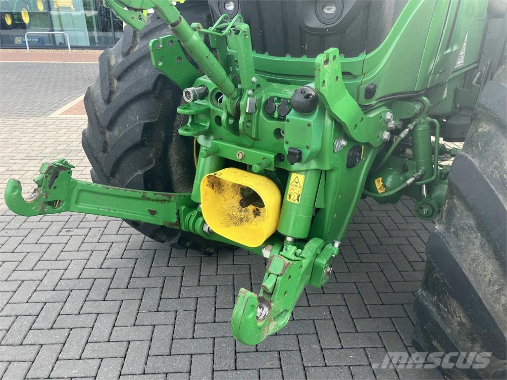 John Deere 6R 250 Trattori