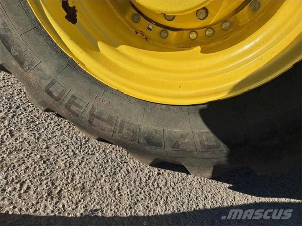 John Deere 7250R Tractors