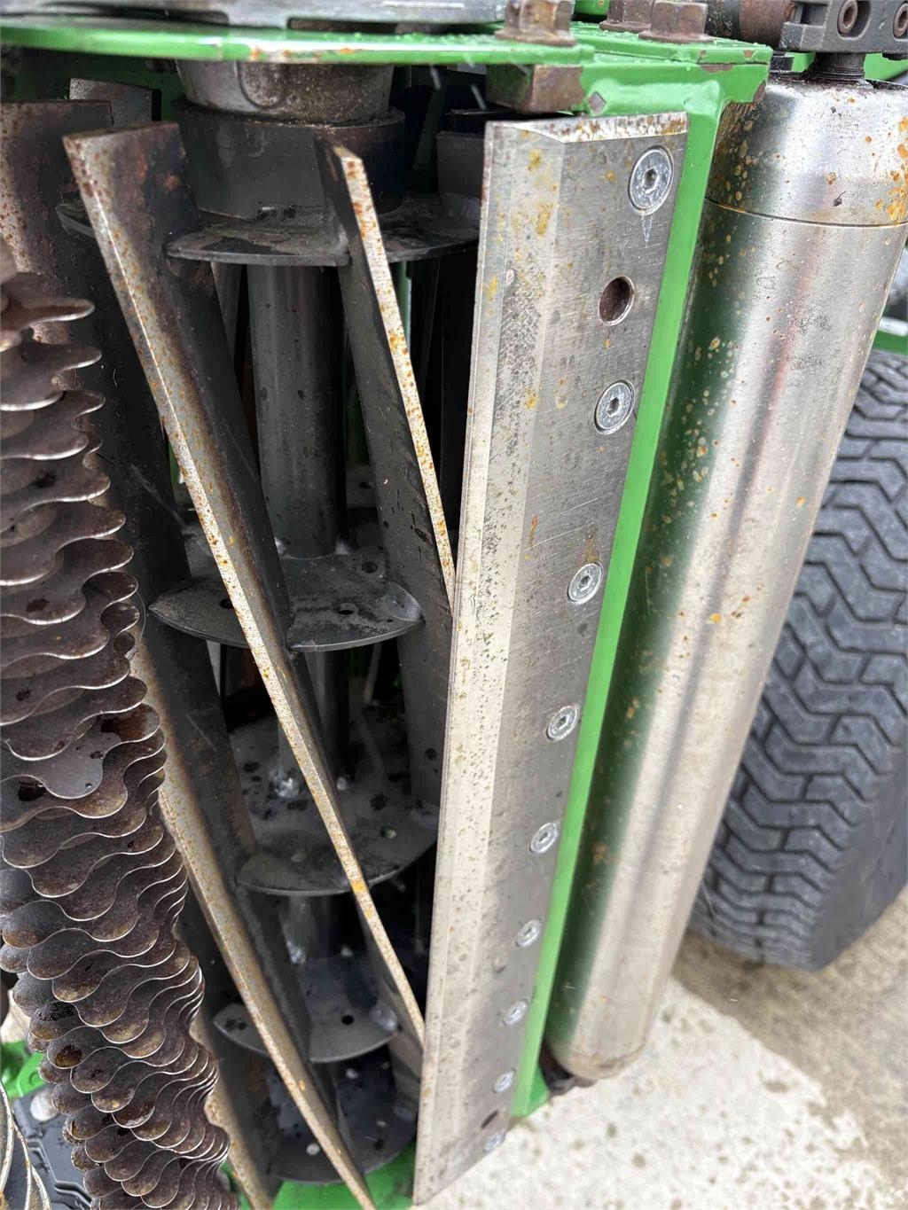 John Deere 7700A Tosaerba a spinta