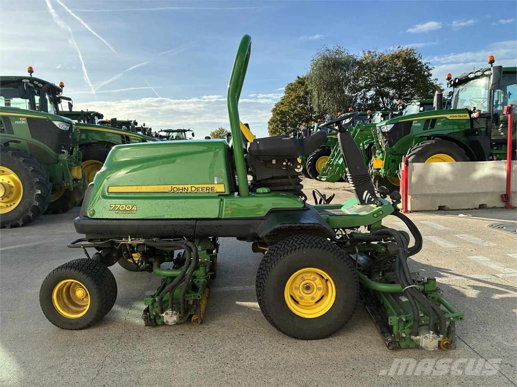 John Deere 7700A Walk-behind косилка