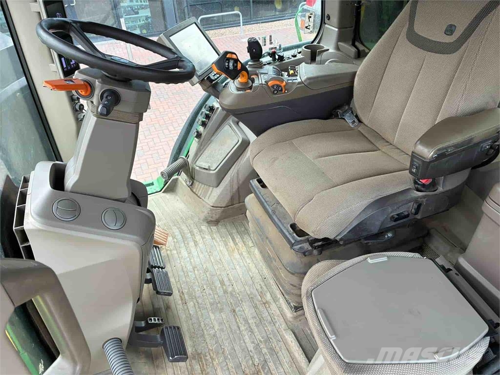 John Deere 7R 330 Трактори
