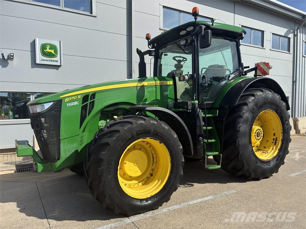John Deere 8370R Traktoren