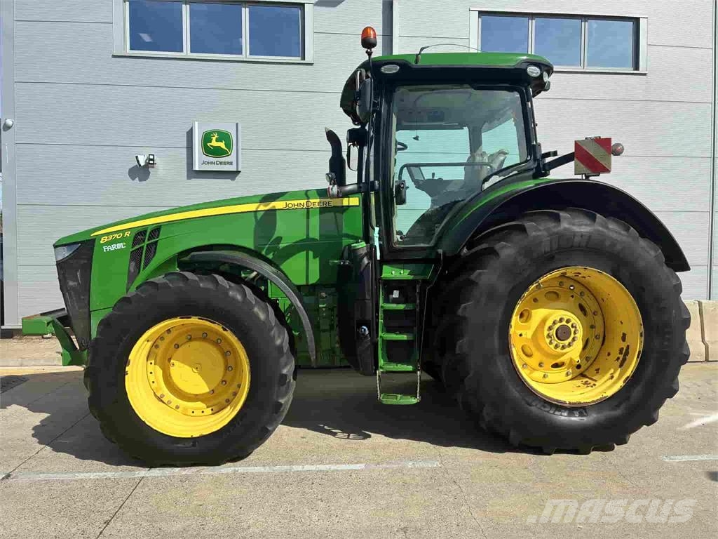 John Deere 8370R Traktoren