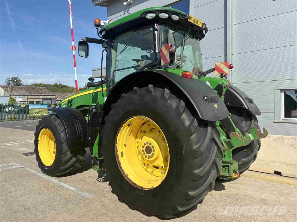John Deere 8370R Traktoren