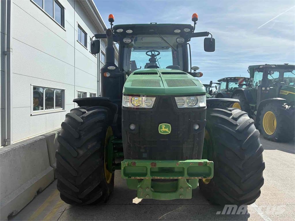 John Deere 8370R Traktoren