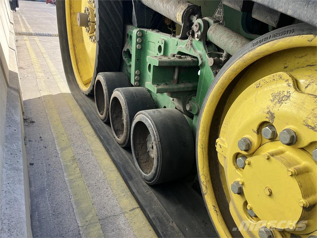 John Deere 8370RT Tractors