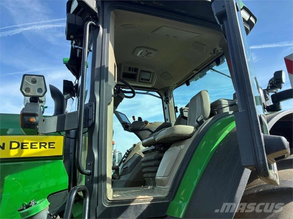 John Deere 8R 410 Traktoren