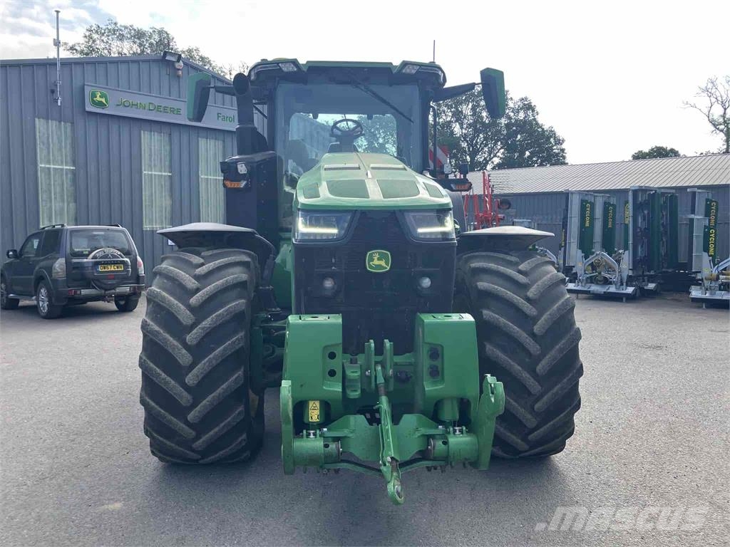 John Deere 8R 410 Traktoren