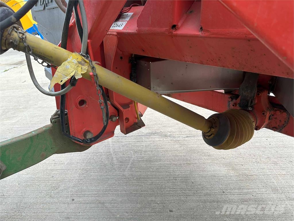 John Deere Axis 40.1W Flüssigdüngerstreuer