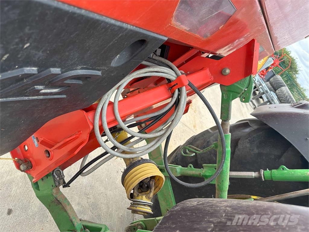John Deere Axis 40.1W Flüssigdüngerstreuer