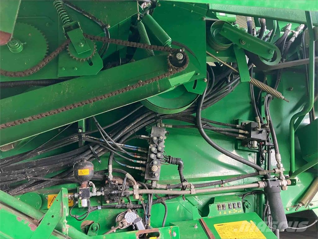John Deere C670i Mähdrescher