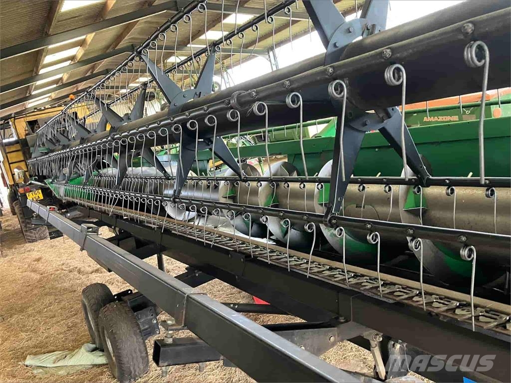 John Deere C670i Mähdrescher