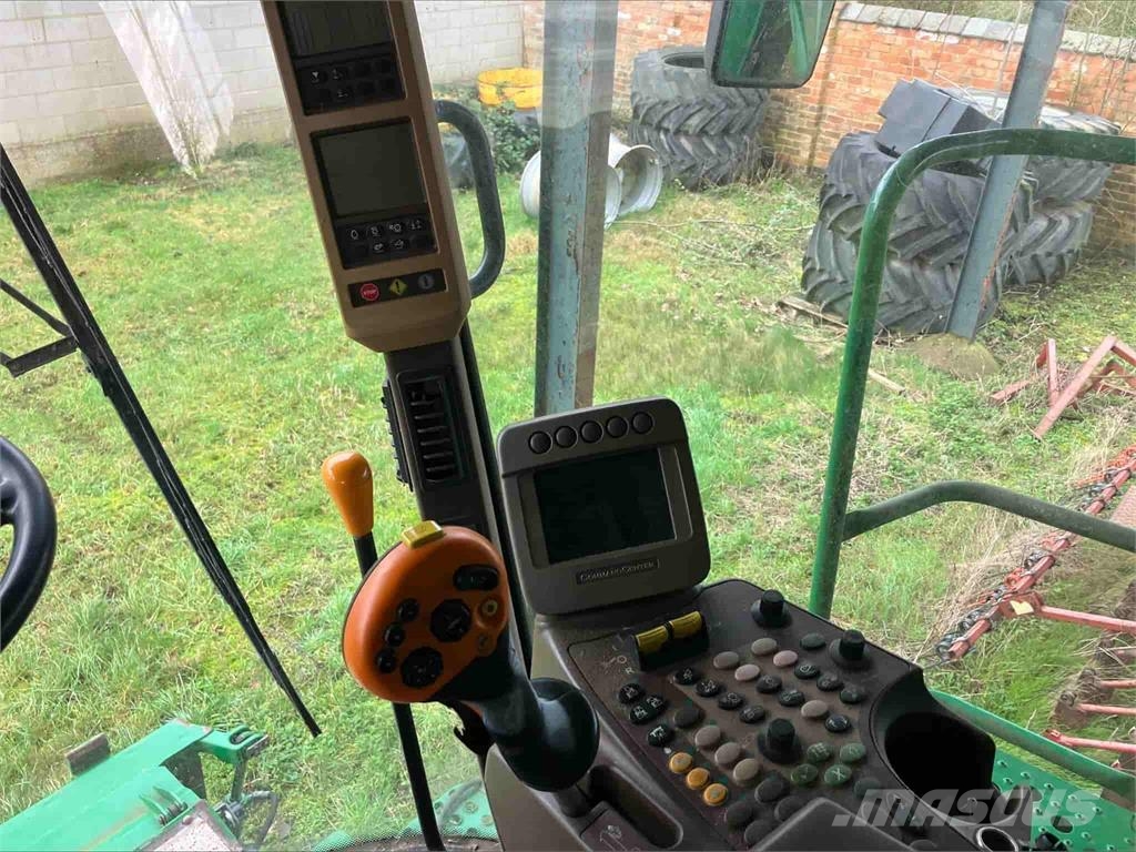 John Deere C670i Mähdrescher