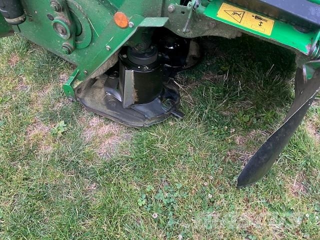 John Deere F310R معدات أخرى لحصاد العلف