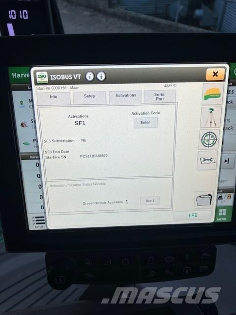 John Deere S790 Combine harvesters