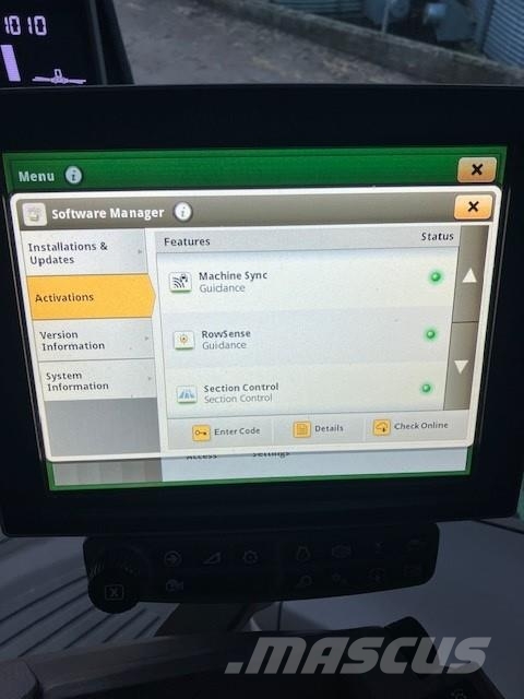 John Deere S790 Combine harvesters