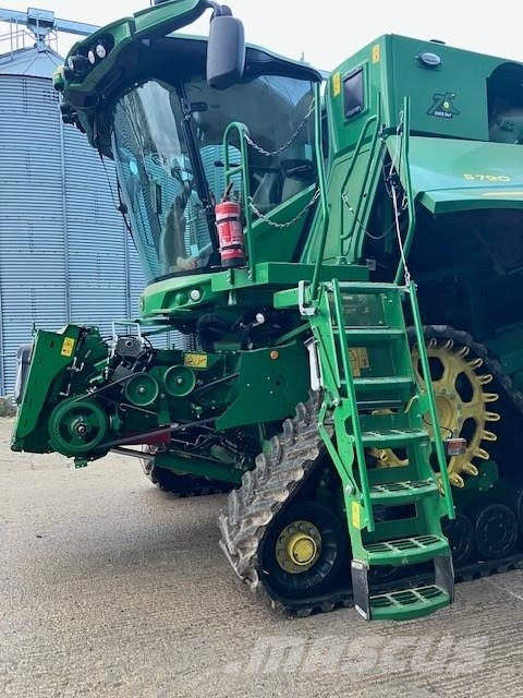 John Deere S790 Combine harvesters