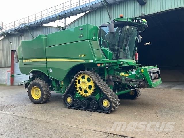 John Deere S790 Combine harvesters