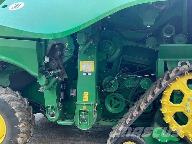John Deere S790 Combine harvesters