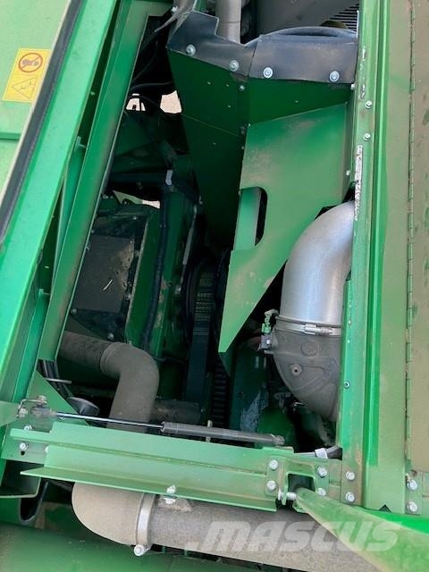 John Deere S790 Combine harvesters