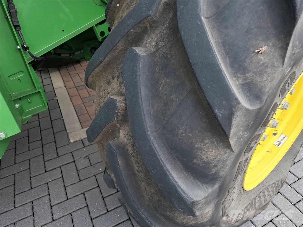 John Deere S790 Комбайни
