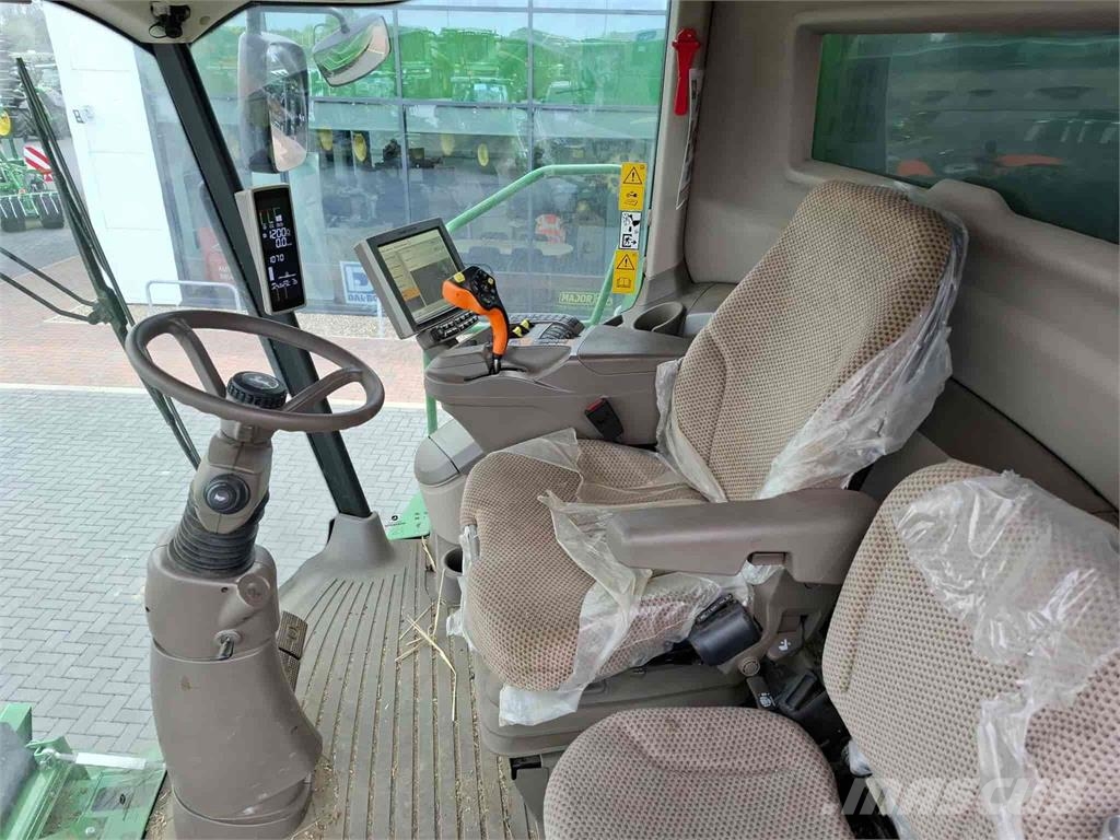 John Deere S790 Комбайни