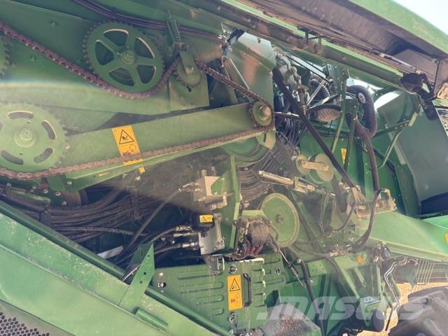 John Deere T670i Combine harvesters