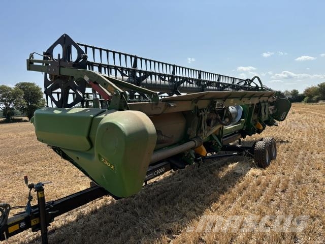 John Deere T670i Combine harvesters