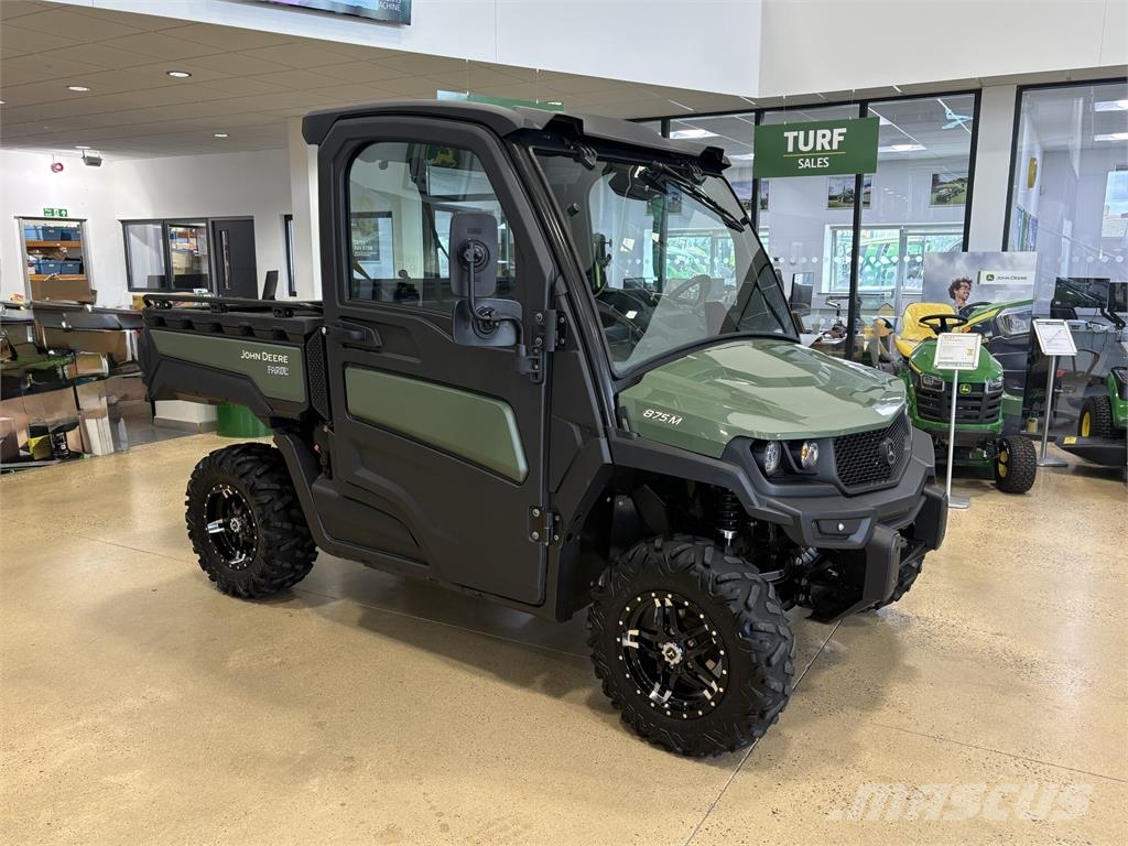 John Deere XUV875M ماكينات منفعة عامة