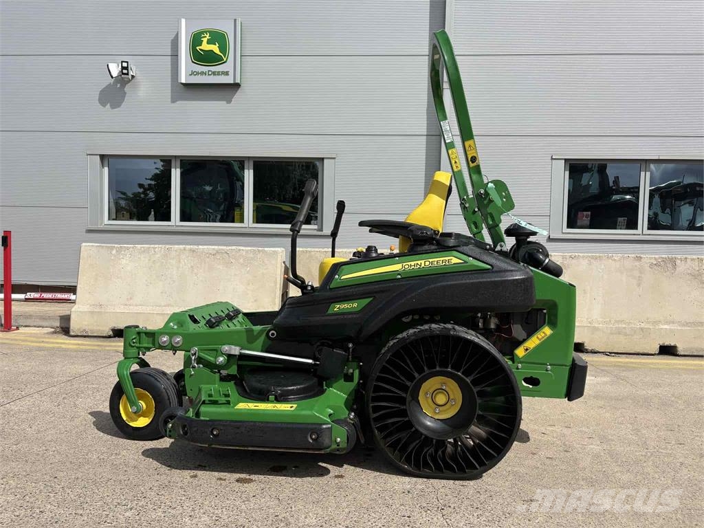 John Deere Z950R Päältäajettavat ruohonleikkurit