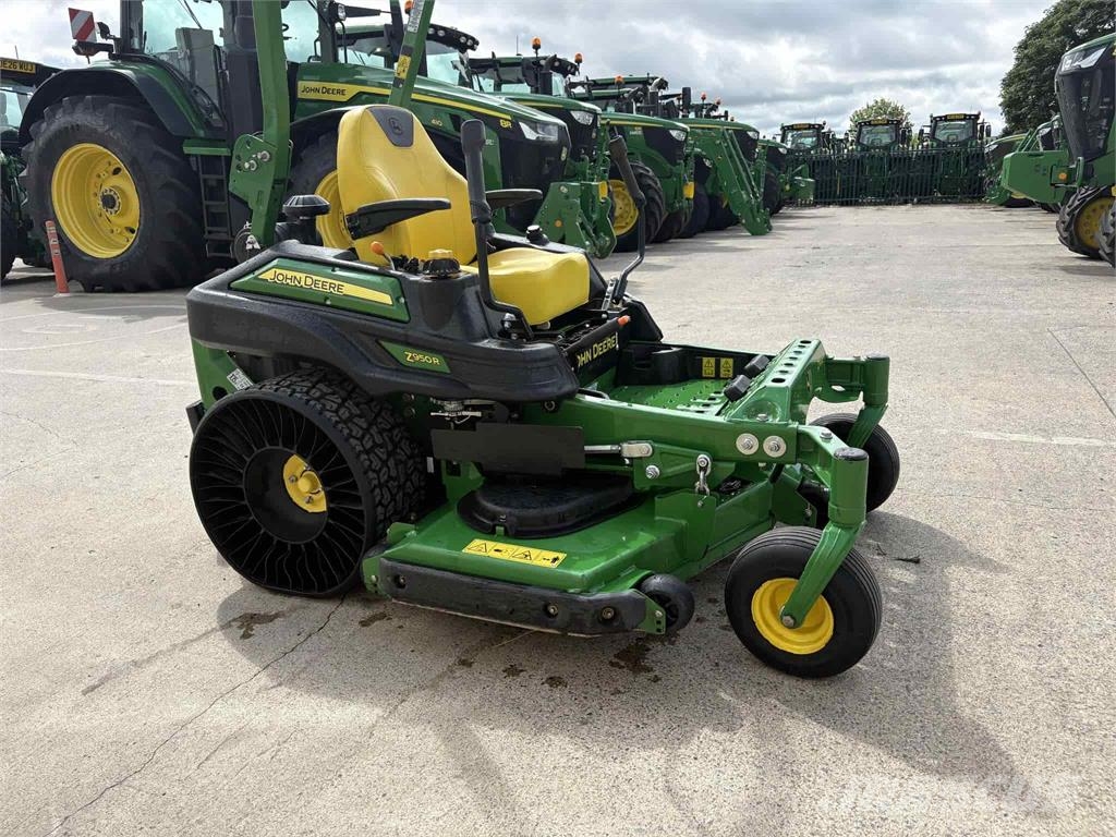 John Deere Z950R Päältäajettavat ruohonleikkurit