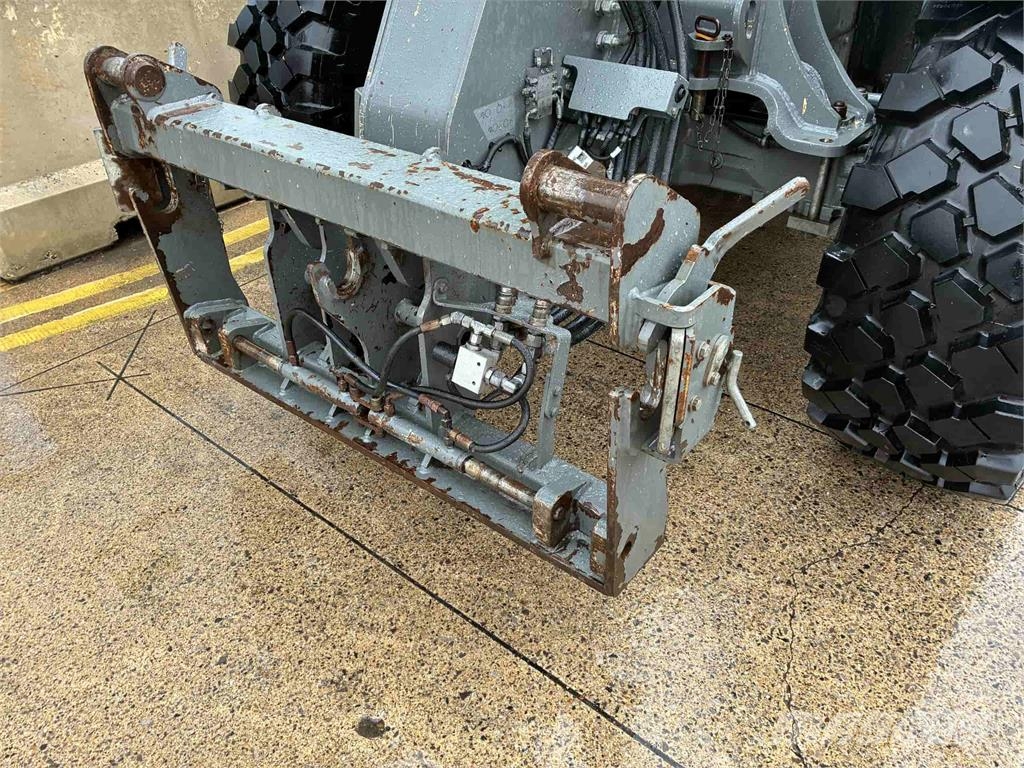 Kramer KT407 معدات مناولة لأغراض الزراعة