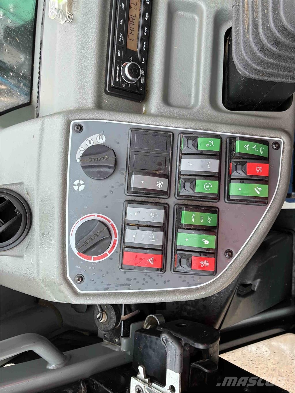 Kramer KT407 معدات مناولة لأغراض الزراعة