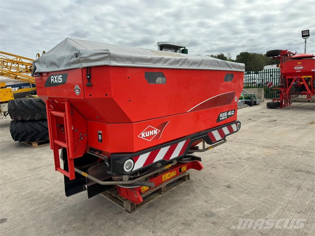 Kuhn AXIS 40.2 M-EMC-W Trosilniki mineralnega gnojila