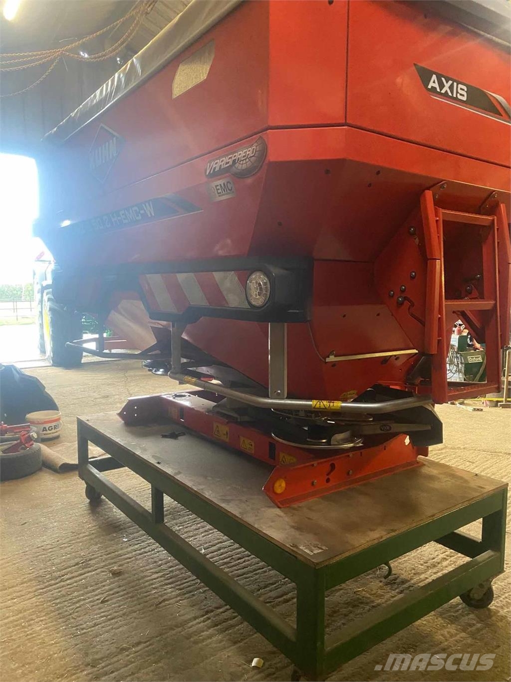 Kuhn AXIS 50.2 H-EMC-W Gjødselspredere Flytende-form