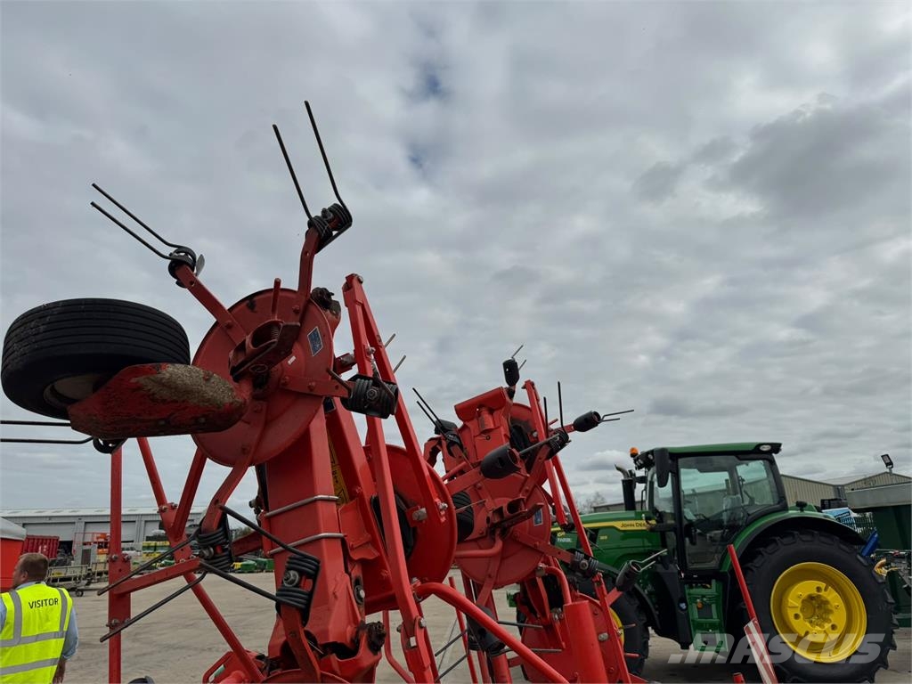 Kuhn Axis 50.2 M-EMC-W Trosilniki mineralnega gnojila