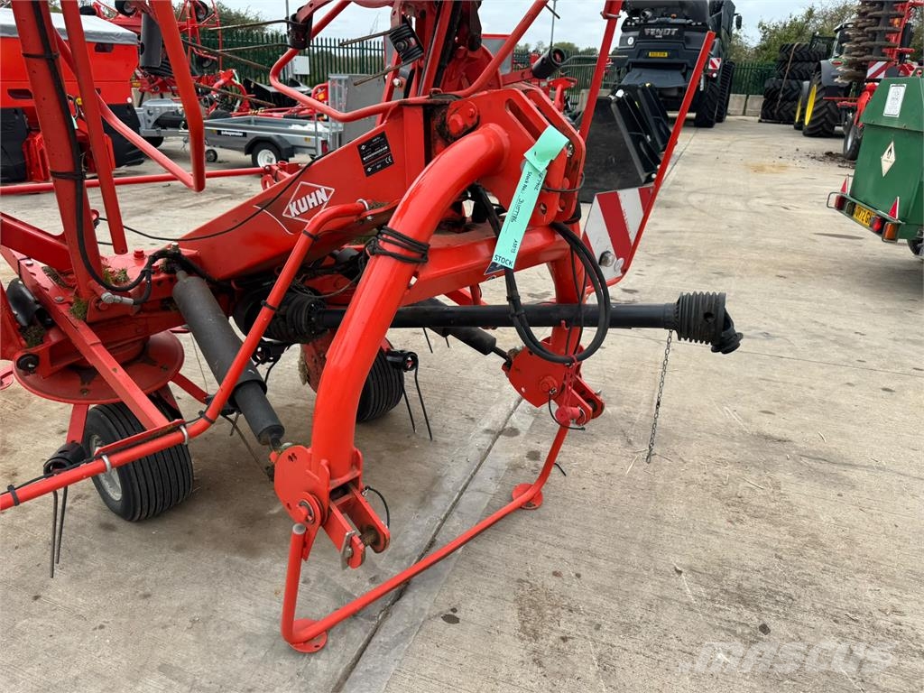 Kuhn Axis 50.2 M-EMC-W Trosilniki mineralnega gnojila