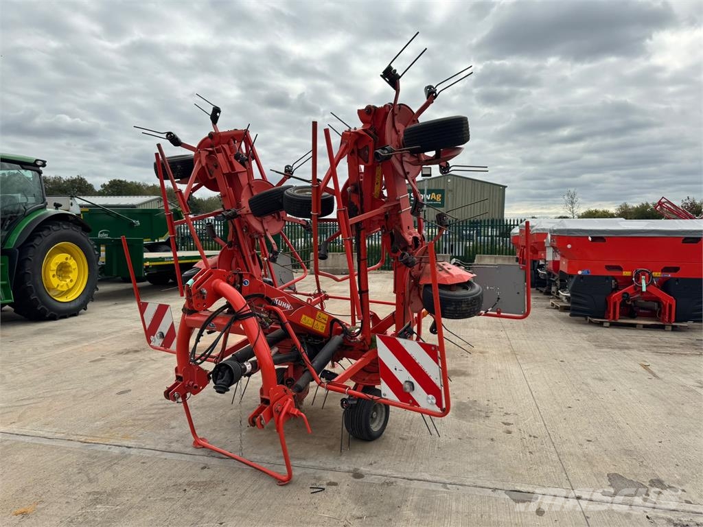 Kuhn Axis 50.2 M-EMC-W Trosilniki mineralnega gnojila