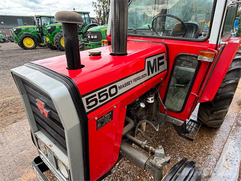Massey Ferguson 550 Traktorok