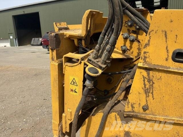 New Holland CR 8080 Combine harvesters
