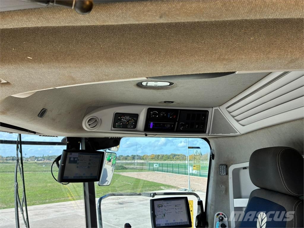 New Holland CR9.90 Skördetröskor