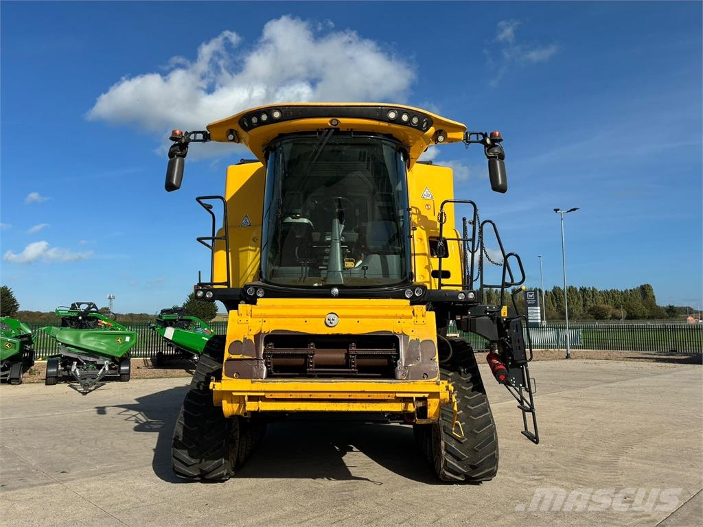 New Holland CR9.90 Skördetröskor