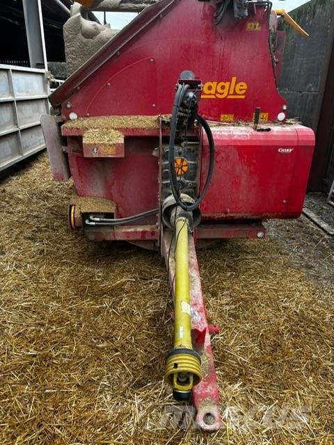 TEAGLE 8500SC Tomahawk معدات توزيع السماد العضوي