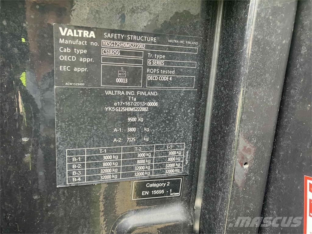 Valtra G125 Tratores